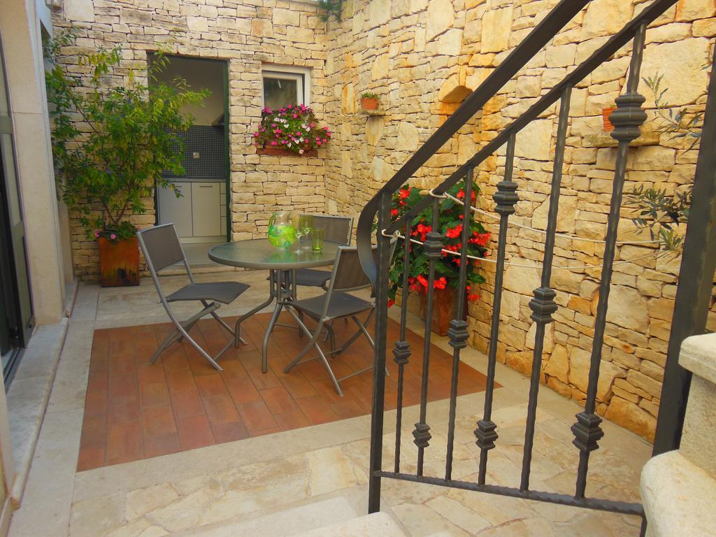 Apartments Villa Ina Brseč Eksteriør billede