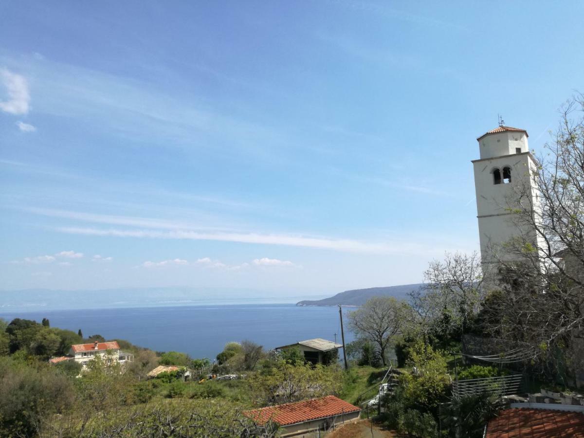 Apartments Villa Ina Brseč Eksteriør billede